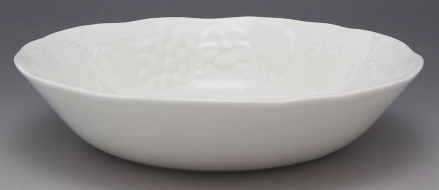 お値下中 ウェッジウッド　￼ ストロベリー＆バイン　サラダボウル 8枚組 お値下中 ウェッジウッド ￼ ストロベリー＆バイン サラダボウル